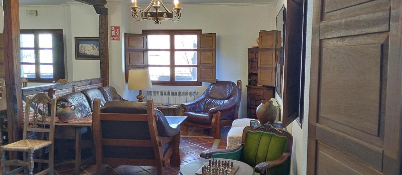 Albergue El Caseron De Fuentes Carrionas Cardano de Abajo Luaran gambar