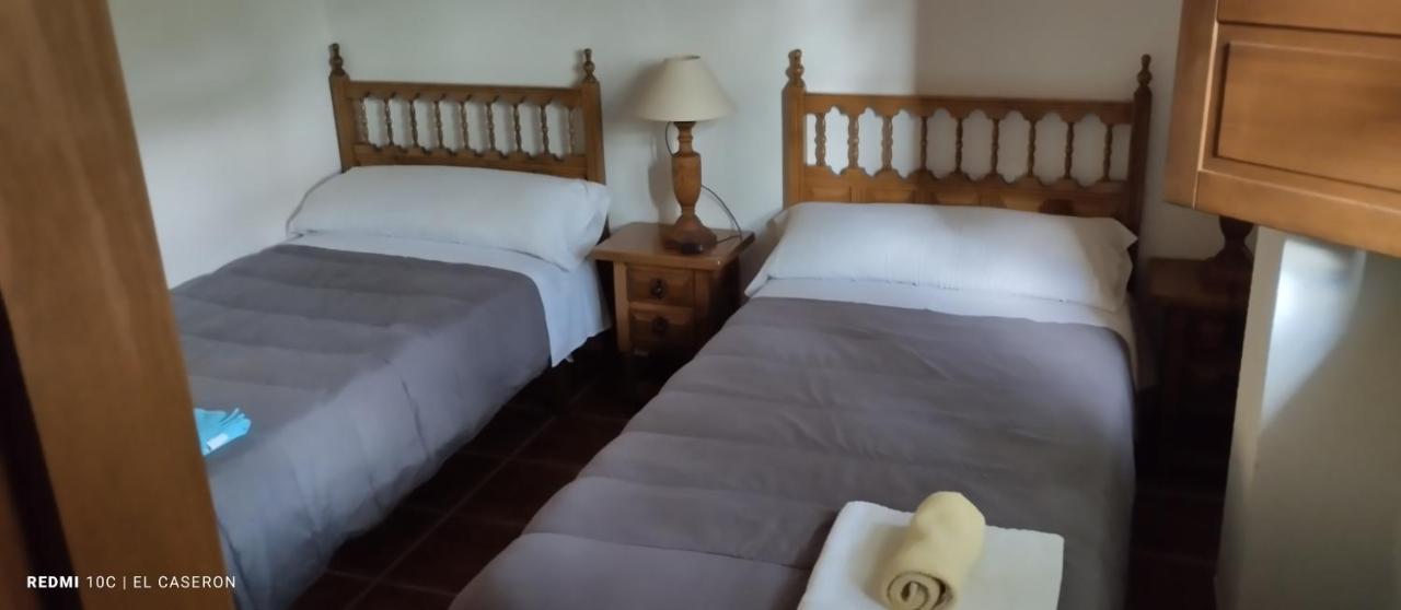 Albergue El Caseron De Fuentes Carrionas Cardano de Abajo Luaran gambar